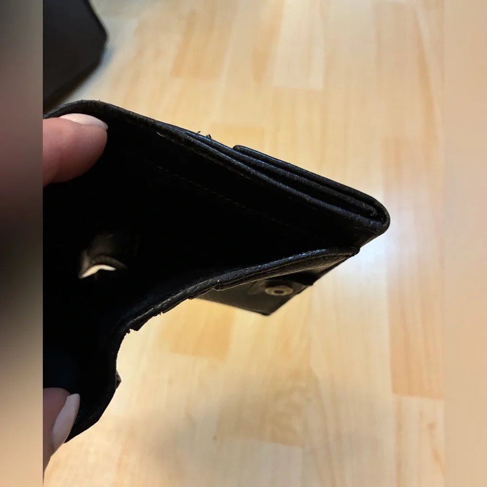 Black Leather Gucci Wallet